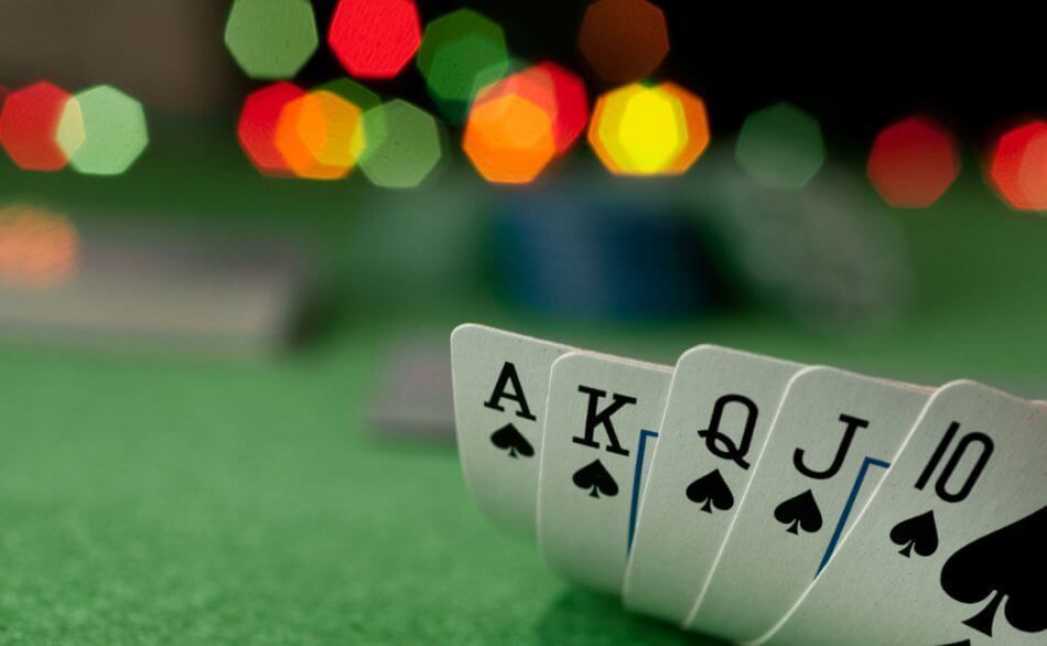 Putaran Kartu Poker Online